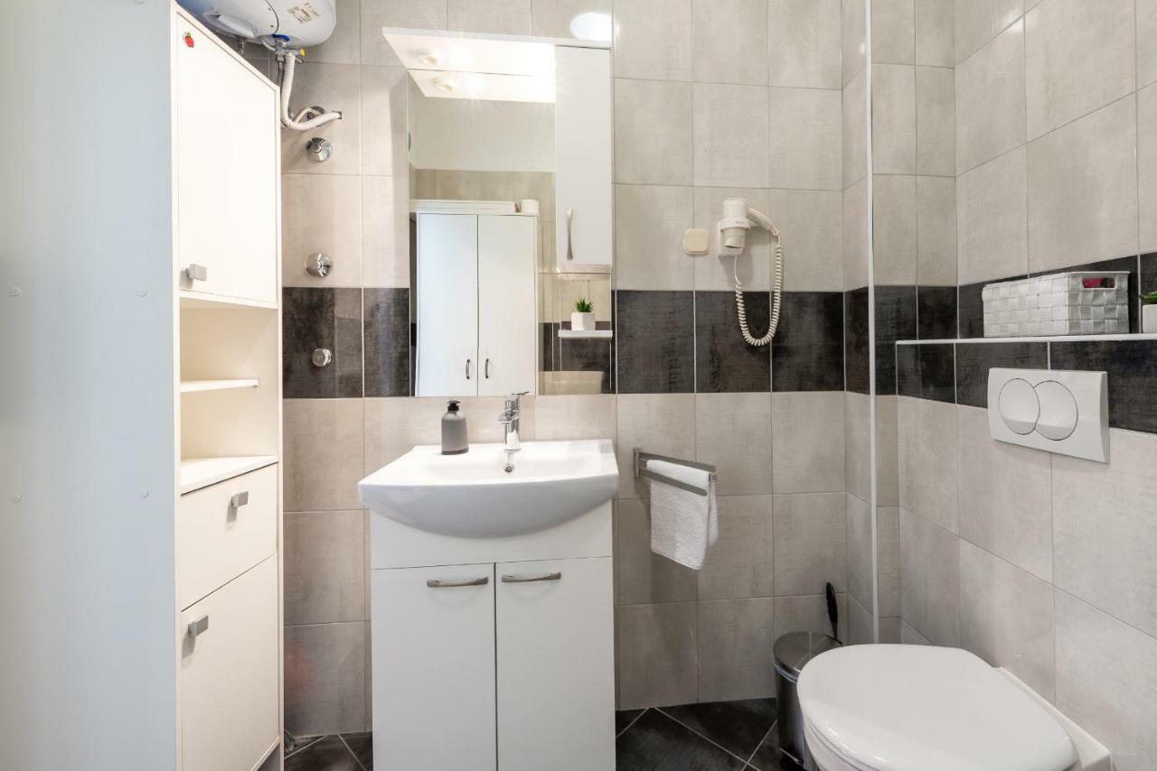 Studio Apartment & Room Ten - Free Parking Дубровник Екстер'єр фото